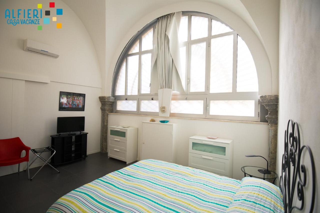 Casa Vacanze Alfieri Napoli Eksteriør billede